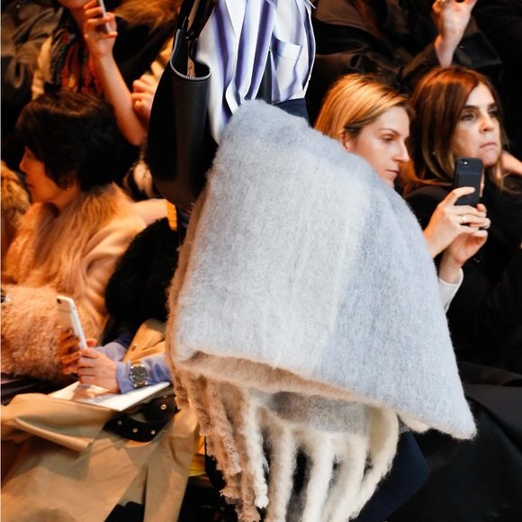 Mohair And Wool Blanket Scarf - Picture 2 of 11